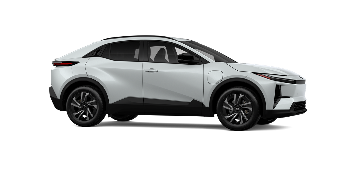 2027 Toyota C-HR SE
