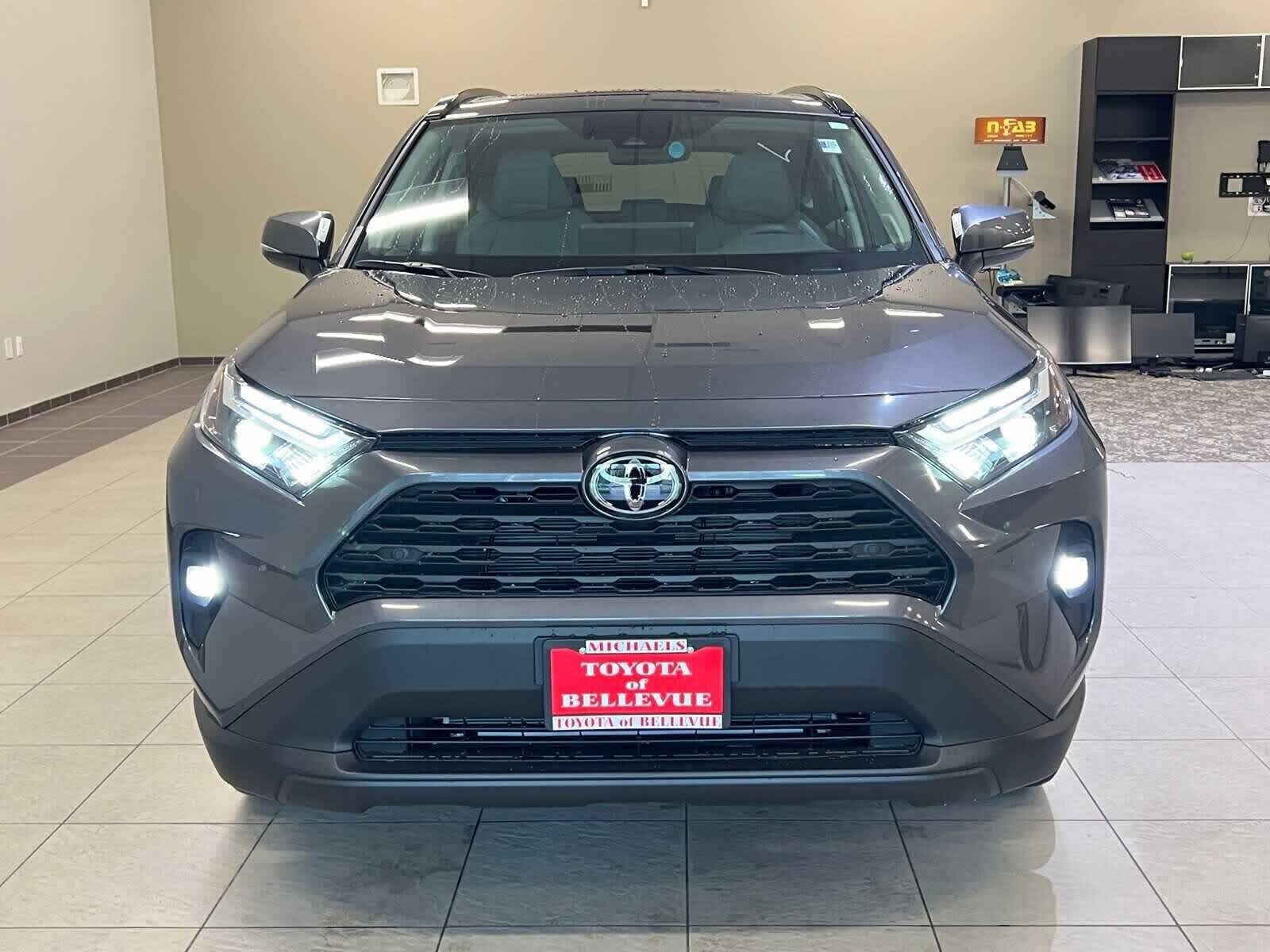 2025 Toyota RAV4 XLE Premium