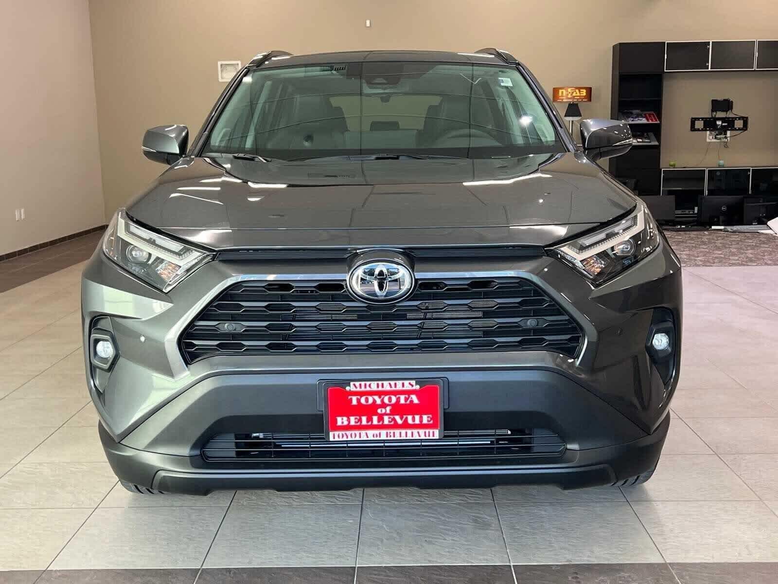 2025 Toyota RAV4 XLE Premium
