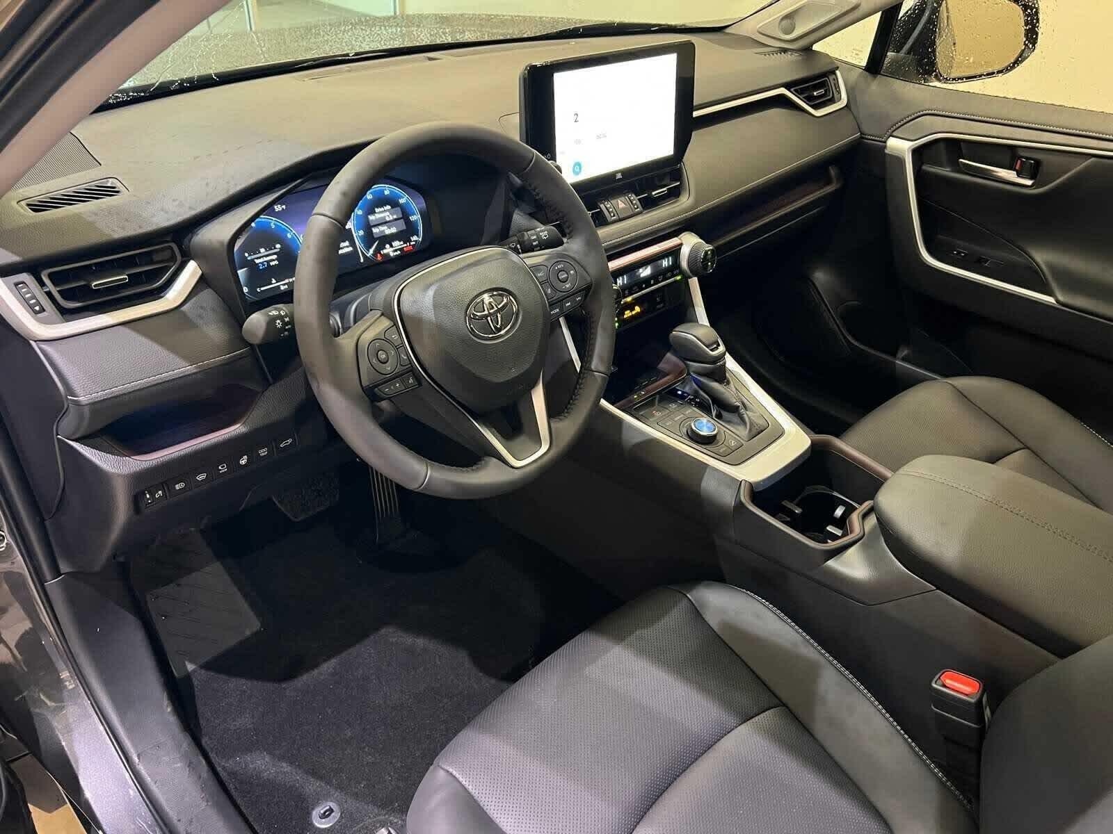 2025 Toyota RAV4 Limited