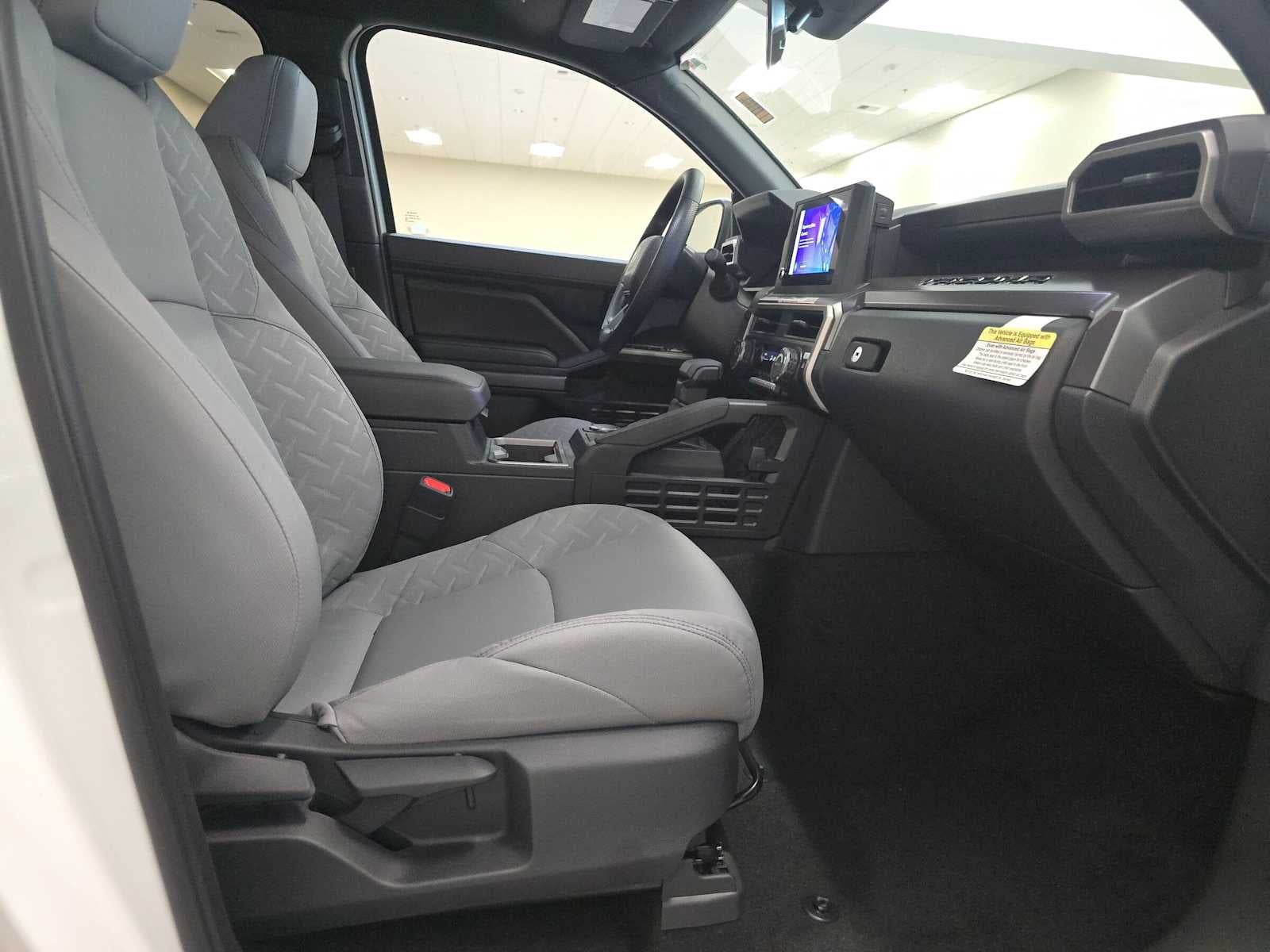 2026 Toyota Tacoma SR5 - Photo 25