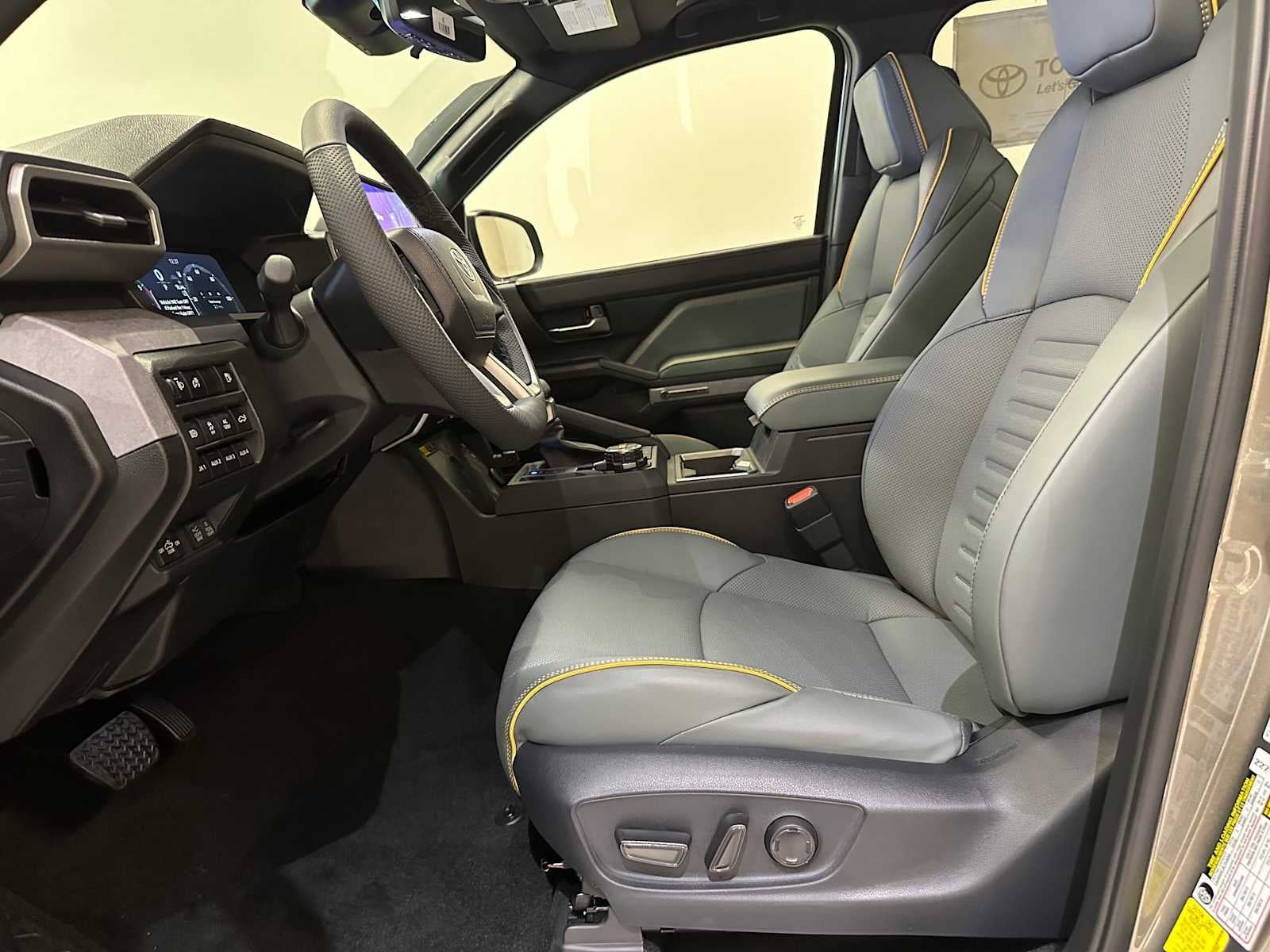 2026 Toyota Tacoma i-FORCE MAX Trailhunter