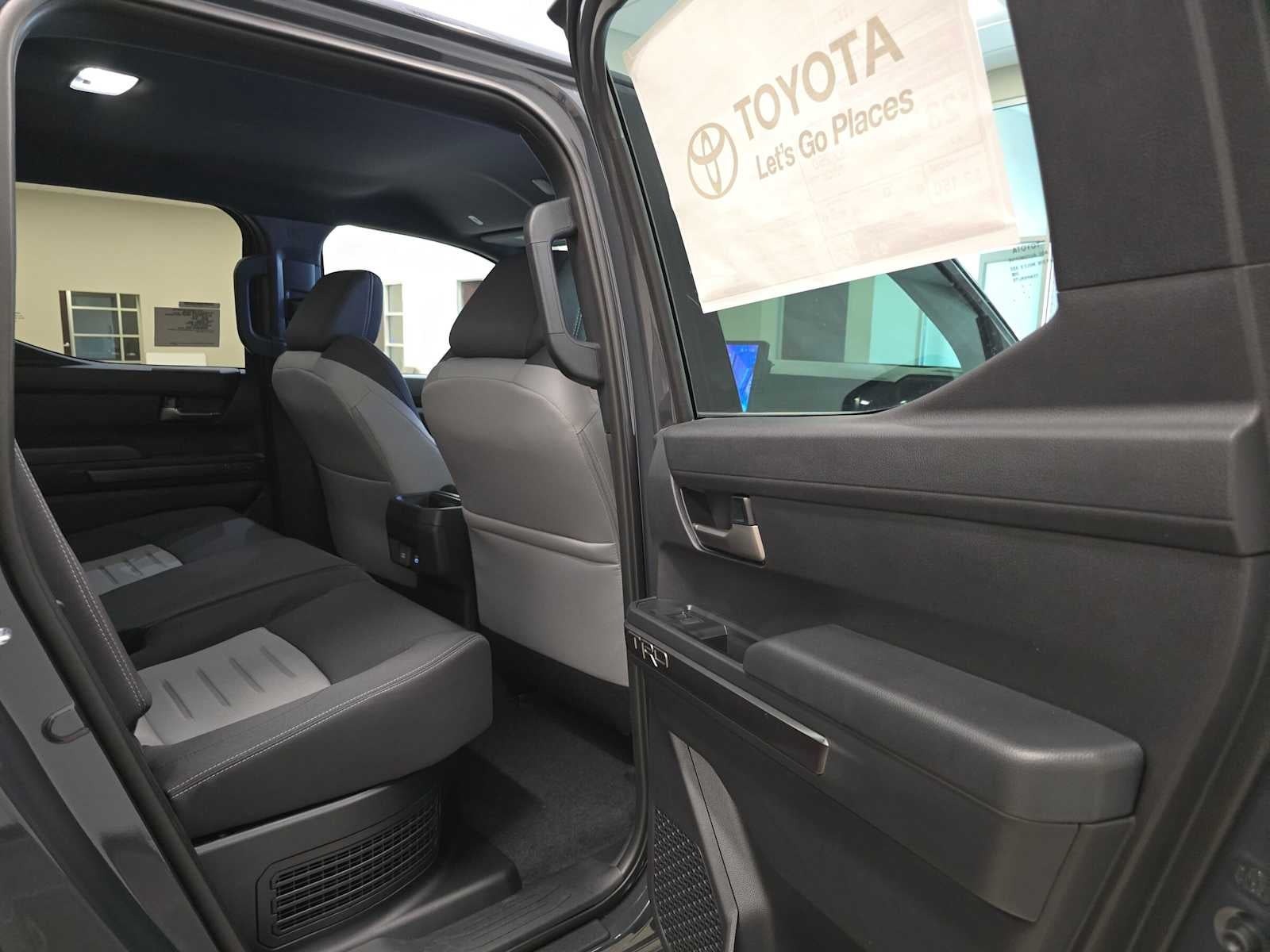 2026 Toyota Tacoma i-FORCE MAX TRD Off-Road i-FORCE MAX