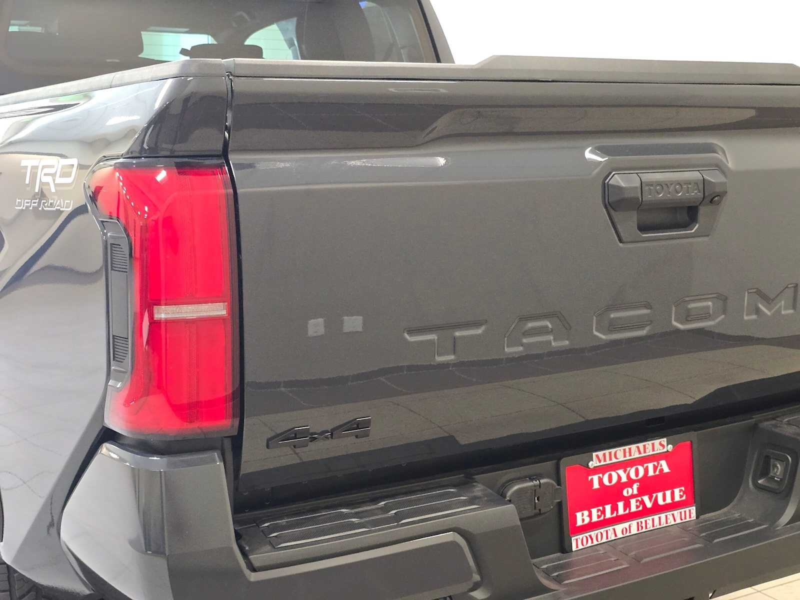 2026 Toyota Tacoma i-FORCE MAX TRD Off-Road i-FORCE MAX
