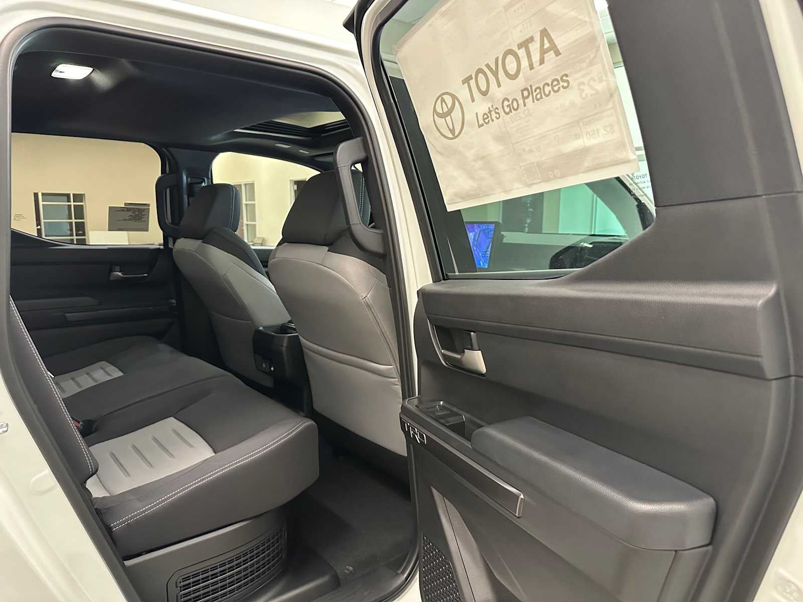 2026 Toyota Tacoma i-FORCE MAX TRD Off-Road i-FORCE MAX