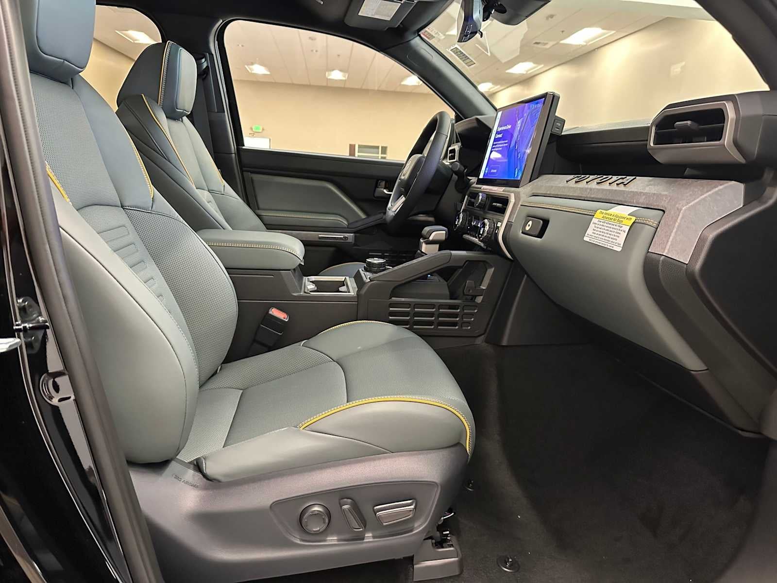 2026 Toyota Tacoma i-FORCE MAX Trailhunter