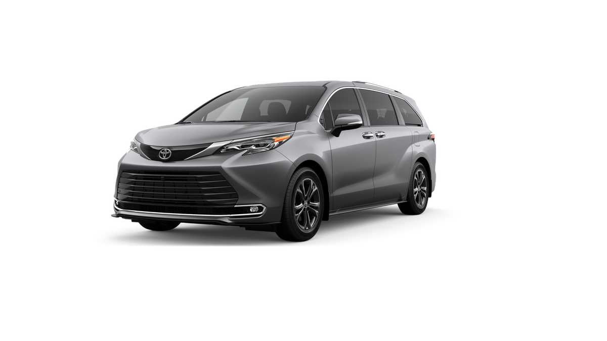 2026 Toyota Sienna Platinum 7-Passenger Hybrid AWD's photo