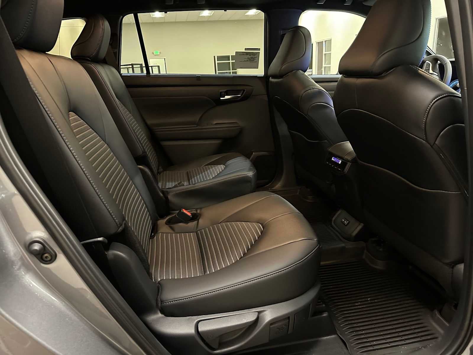 2026 Toyota Highlander XSE