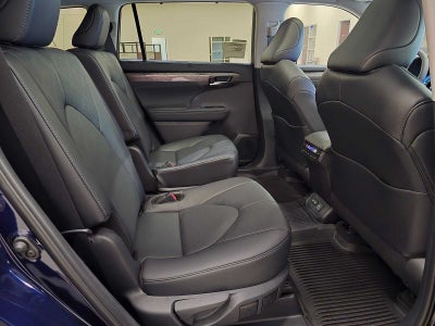 2026 Toyota Highlander Platinum