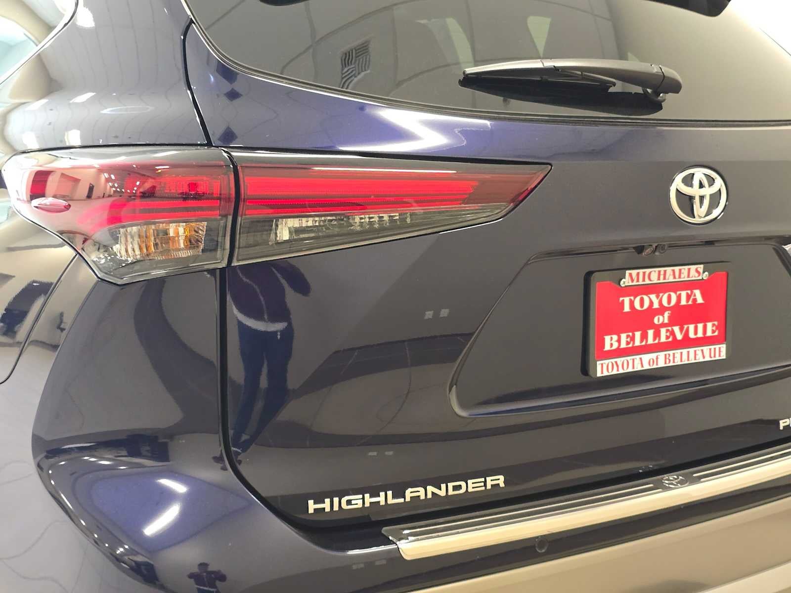 2026 Toyota Highlander Platinum