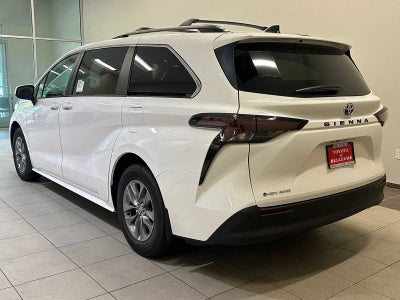 2026 Toyota Sienna LE