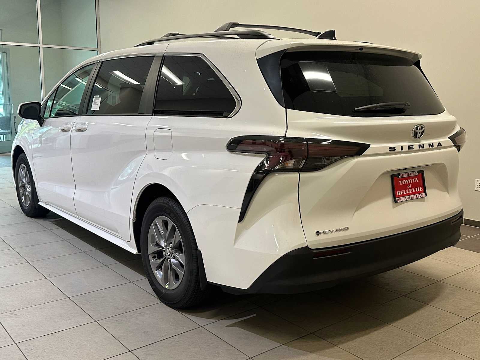2026 Toyota Sienna LE