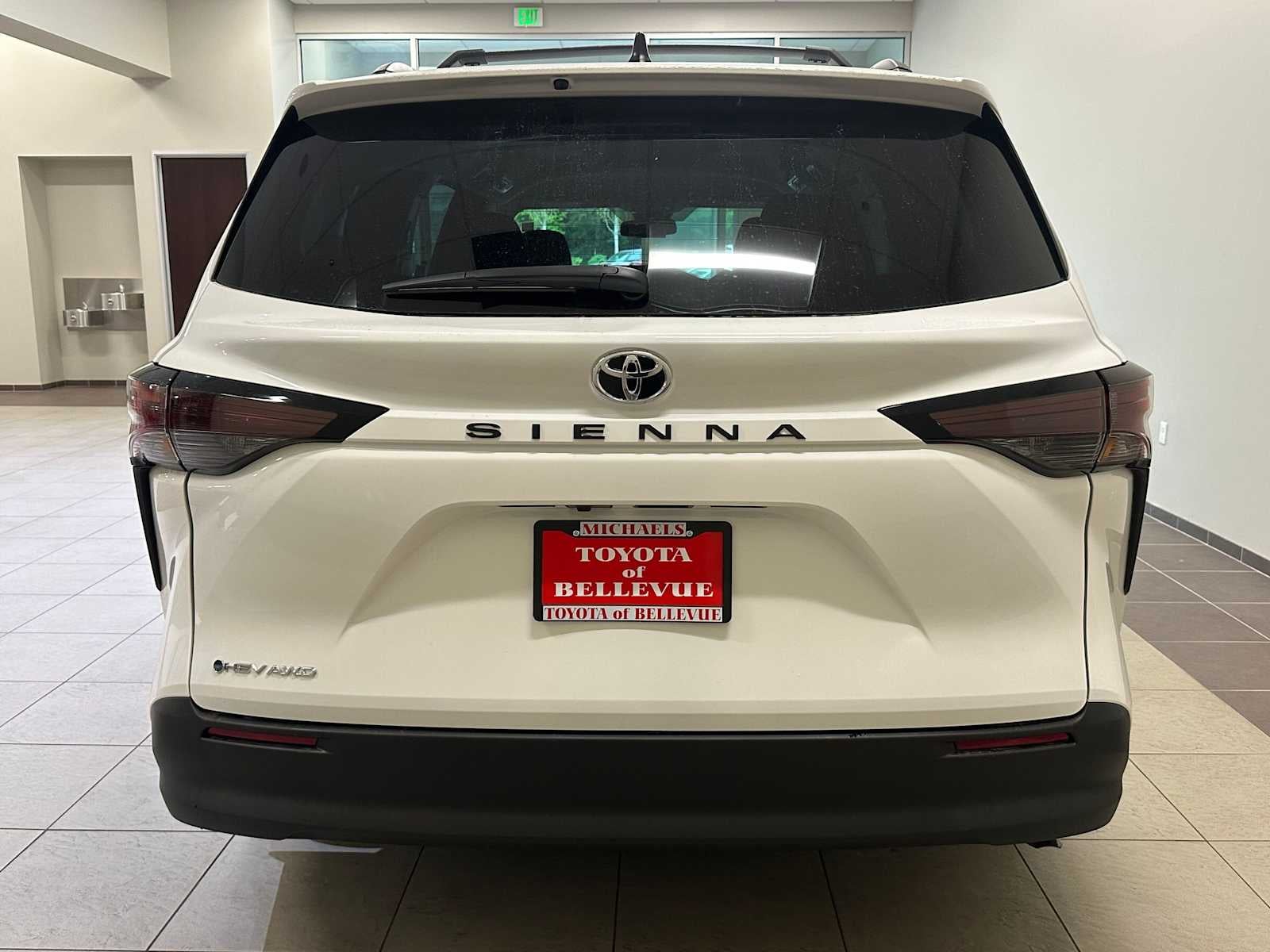 2026 Toyota Sienna LE