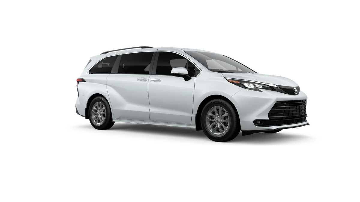 2026 Toyota Sienna XLE