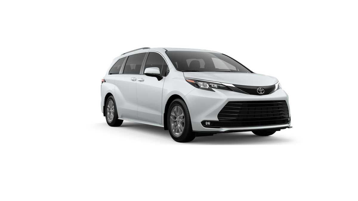 2026 Toyota Sienna XLE