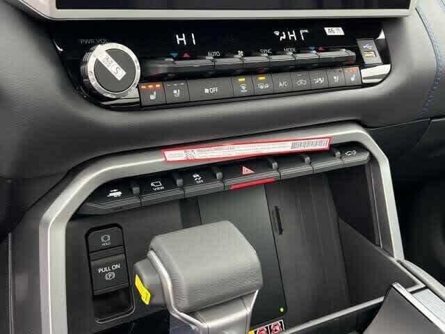 2025 Toyota Tundra i-FORCE MAX Platinum i-FORCE MAX