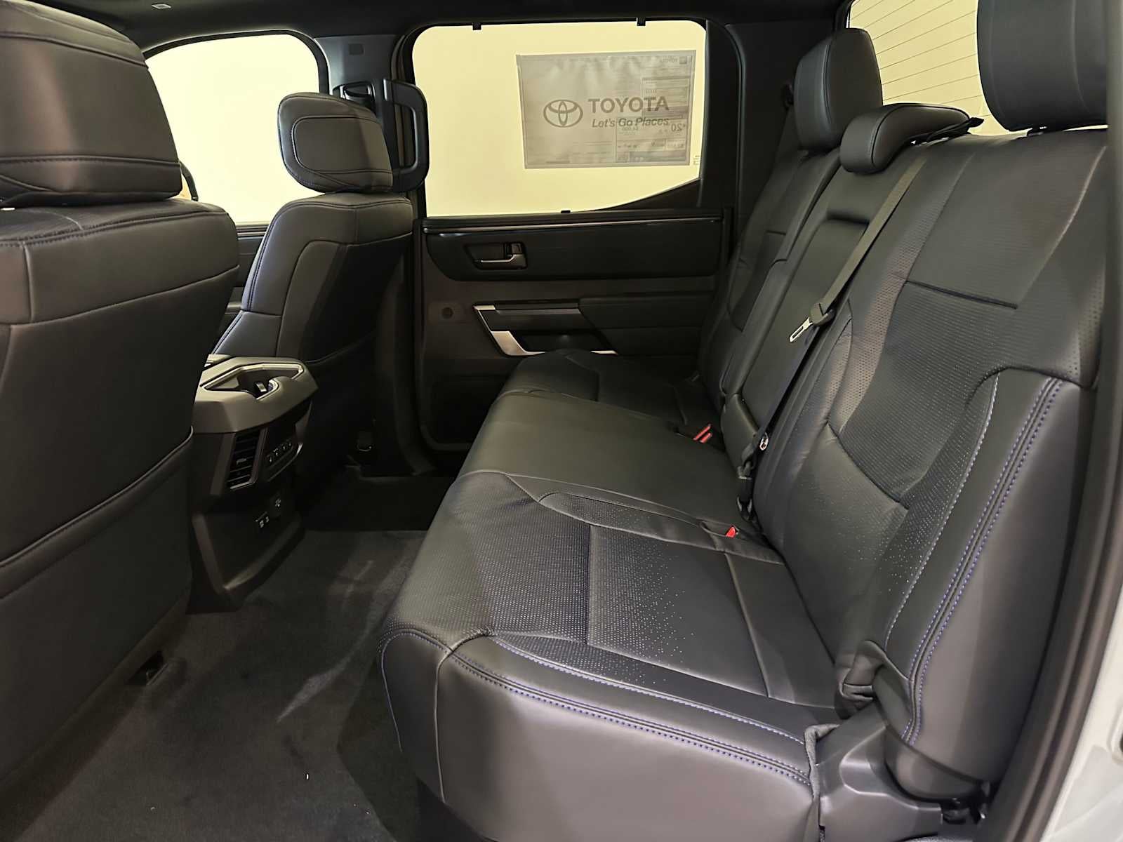 2026 Toyota Tundra i-FORCE MAX Platinum i-FORCE MAX