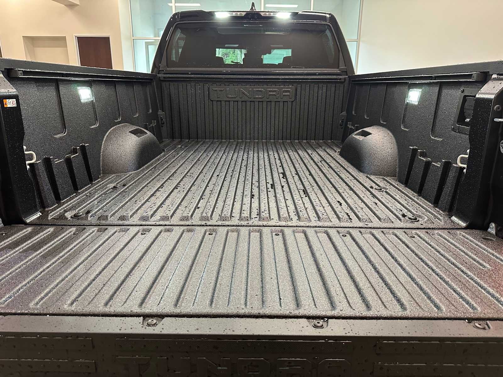 2026 Toyota Tundra i-FORCE MAX Platinum i-FORCE MAX