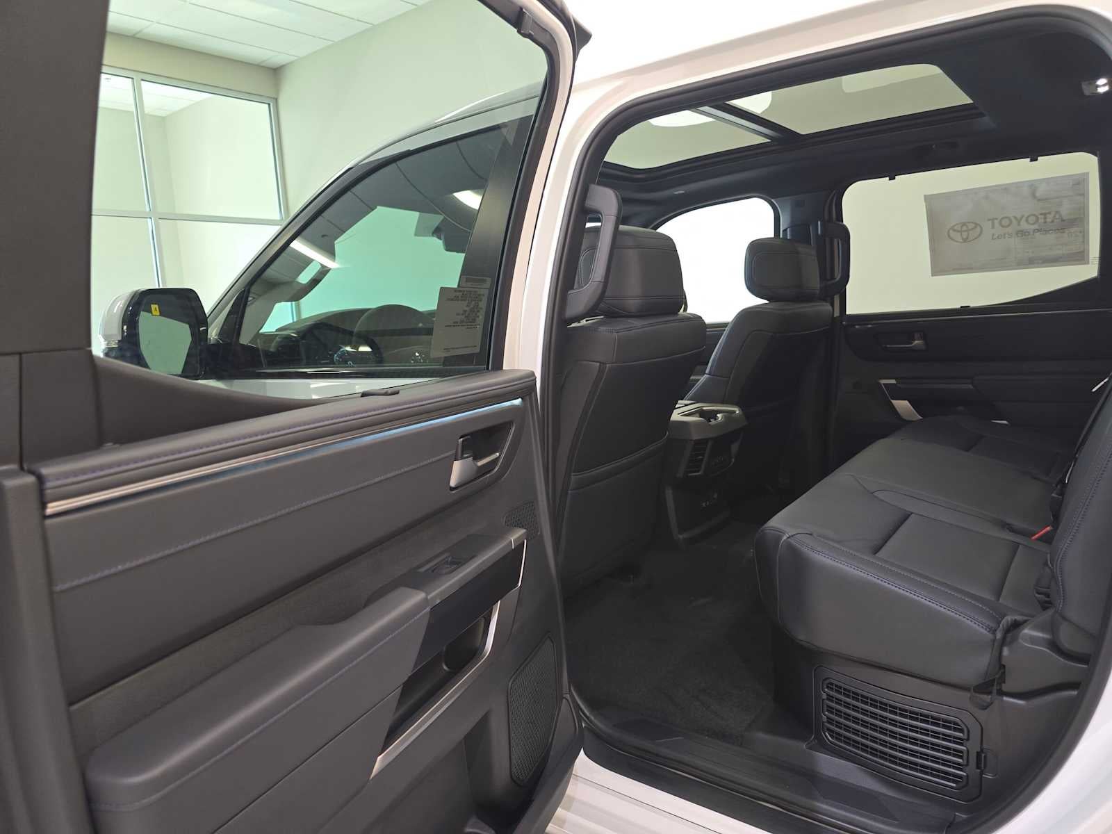 2026 Toyota Tundra i-FORCE MAX Platinum i-FORCE MAX