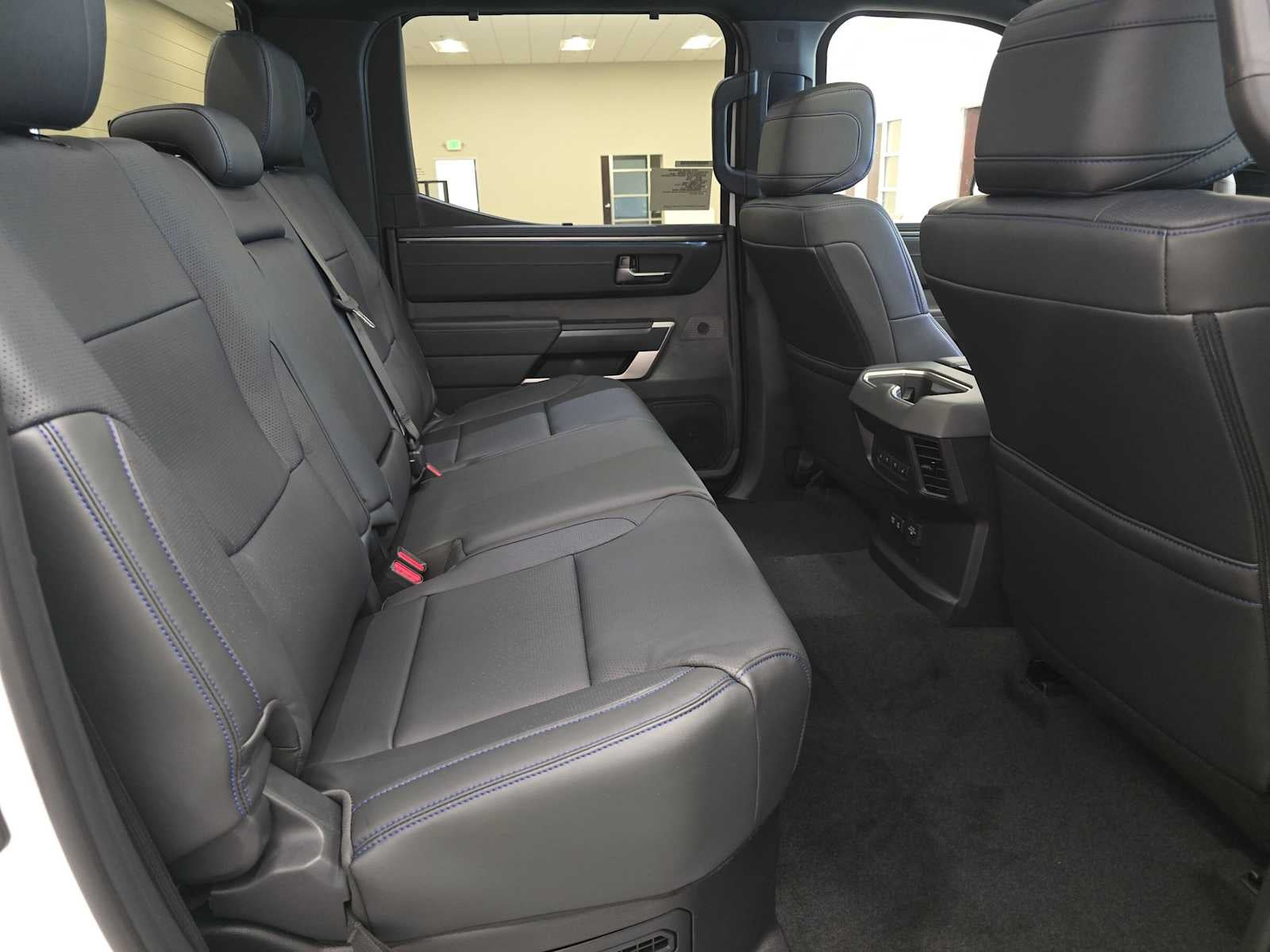 2026 Toyota Tundra i-FORCE MAX Platinum i-FORCE MAX