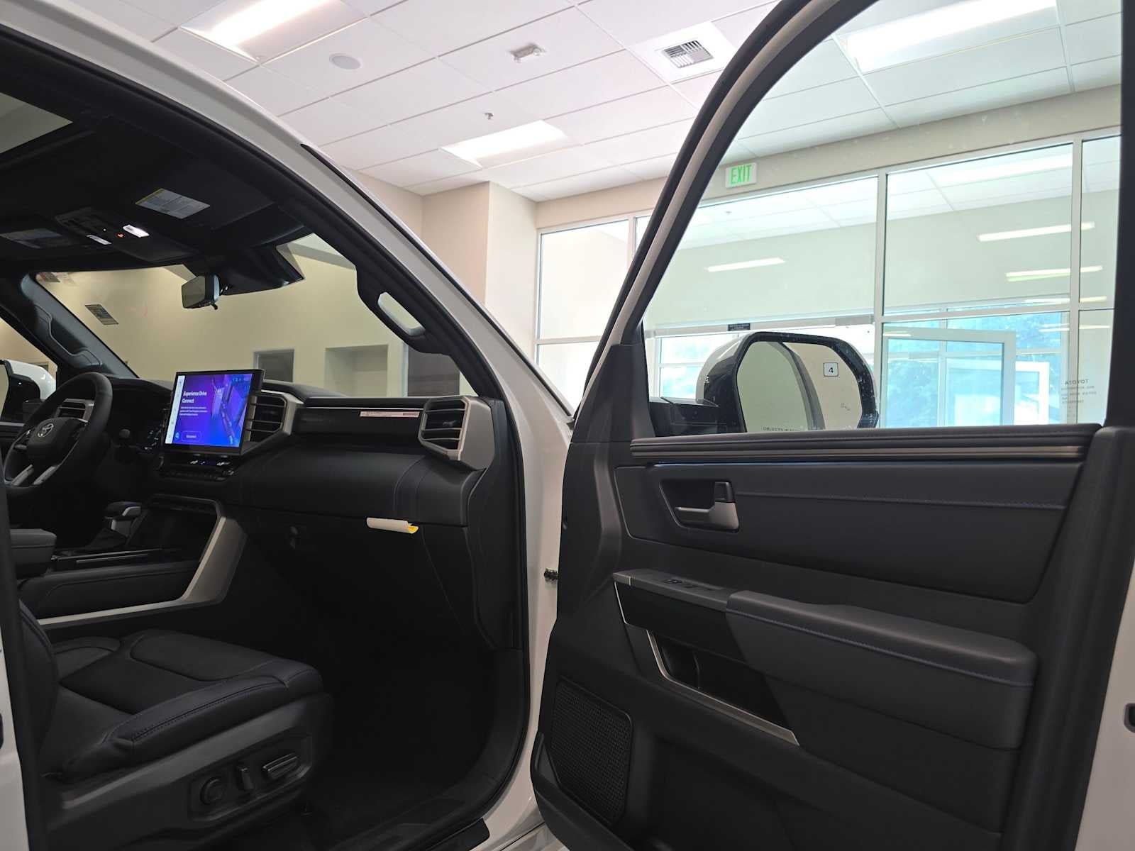2026 Toyota Tundra i-FORCE MAX Platinum i-FORCE MAX