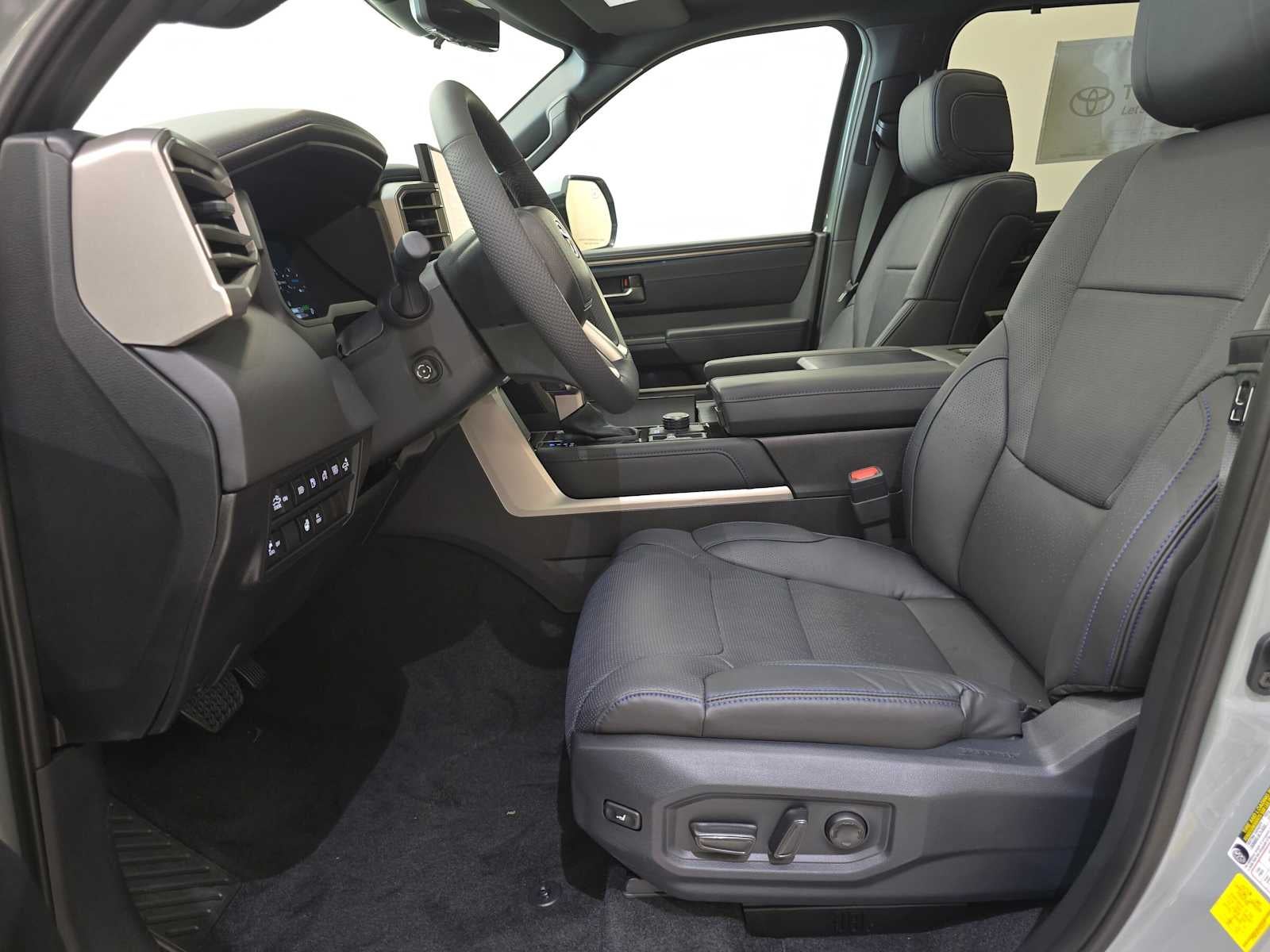 2026 Toyota Tundra i-FORCE MAX Platinum i-FORCE MAX