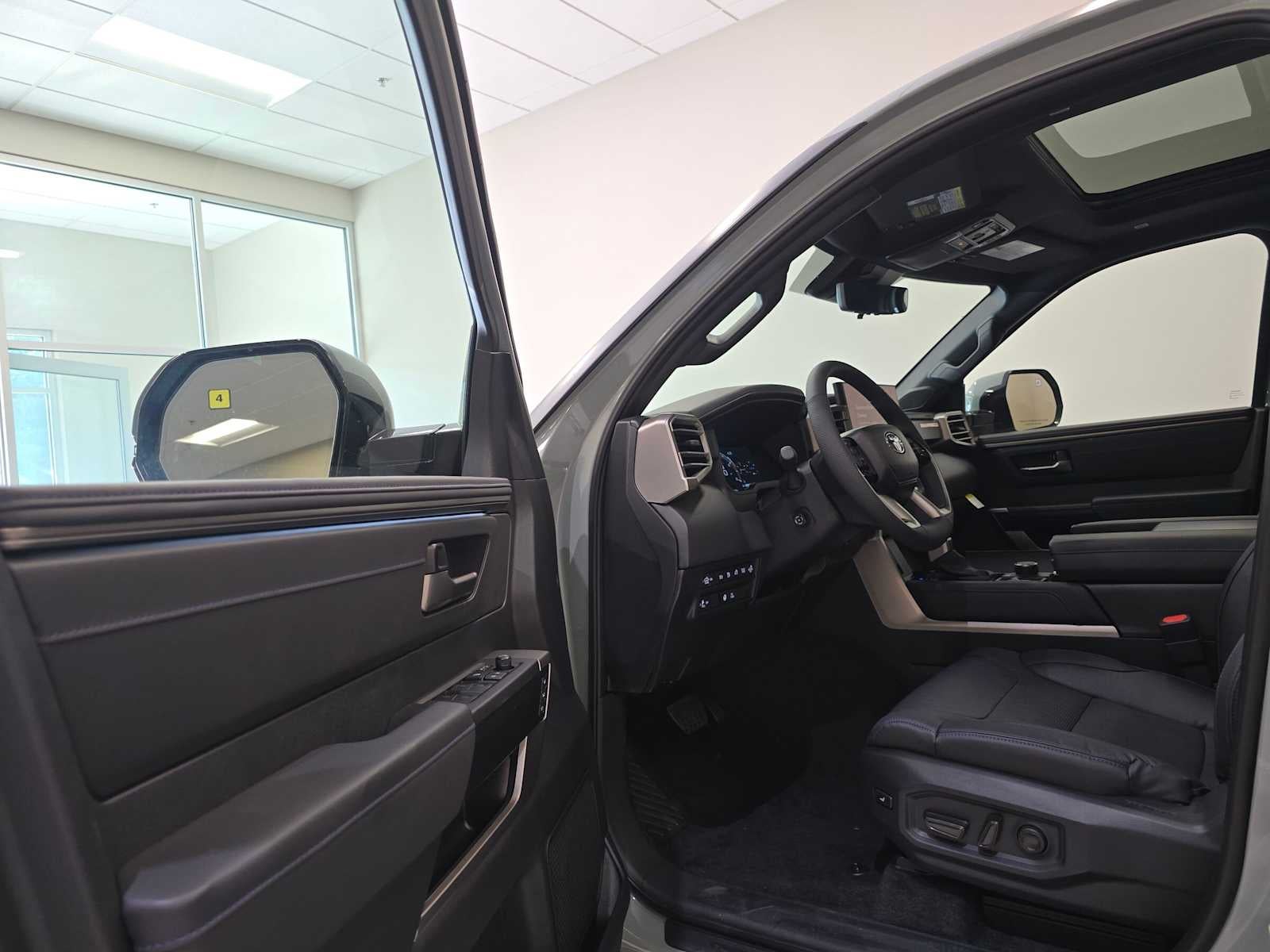 2026 Toyota Tundra i-FORCE MAX Platinum i-FORCE MAX