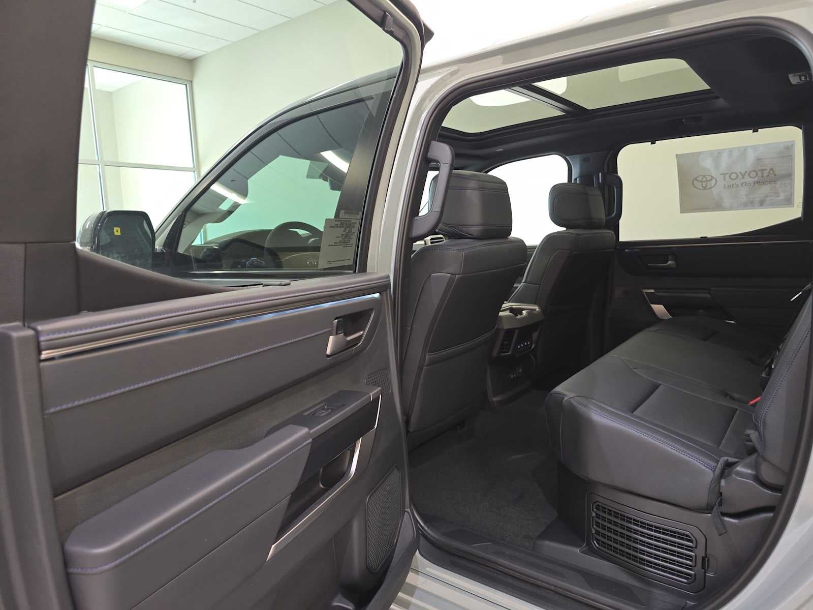 2026 Toyota Tundra i-FORCE MAX Platinum i-FORCE MAX