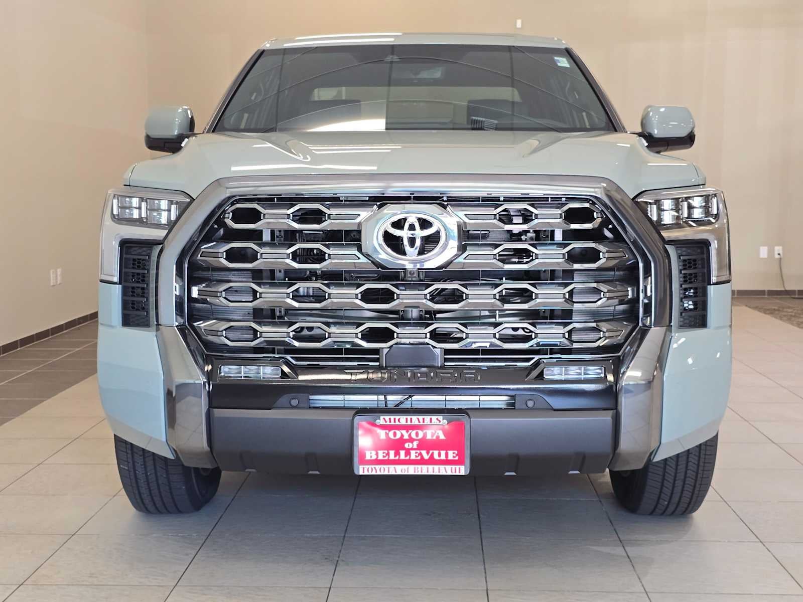 2026 Toyota Tundra i-FORCE MAX Platinum i-FORCE MAX