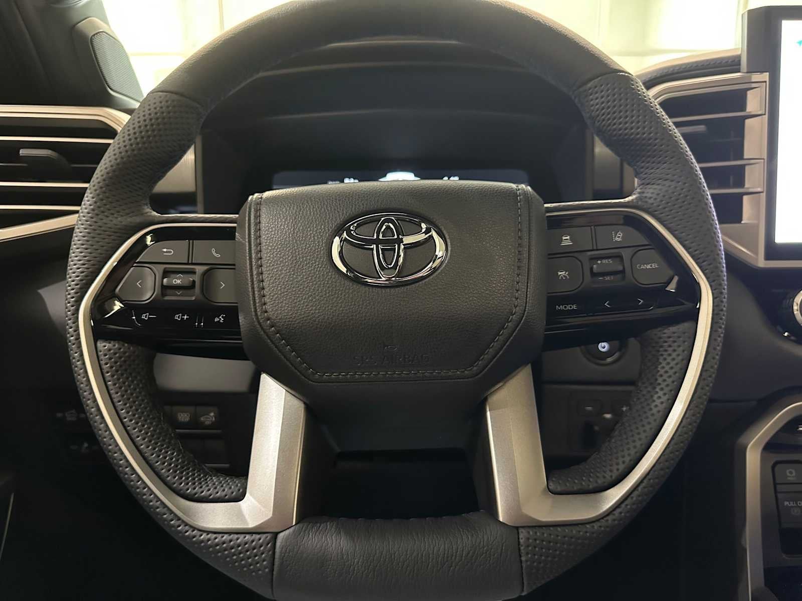 2026 Toyota Tundra i-FORCE MAX Platinum i-FORCE MAX