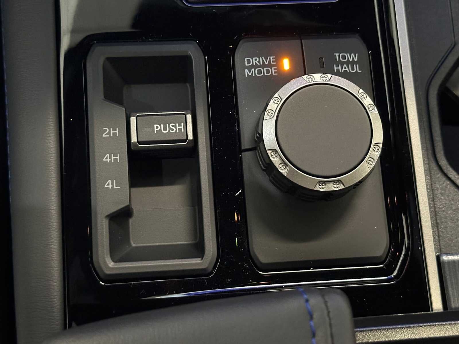 2026 Toyota Tundra i-FORCE MAX Platinum i-FORCE MAX