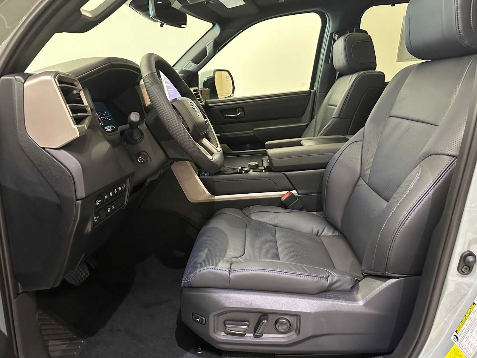2026 Toyota Tundra i-FORCE MAX Platinum i-FORCE MAX