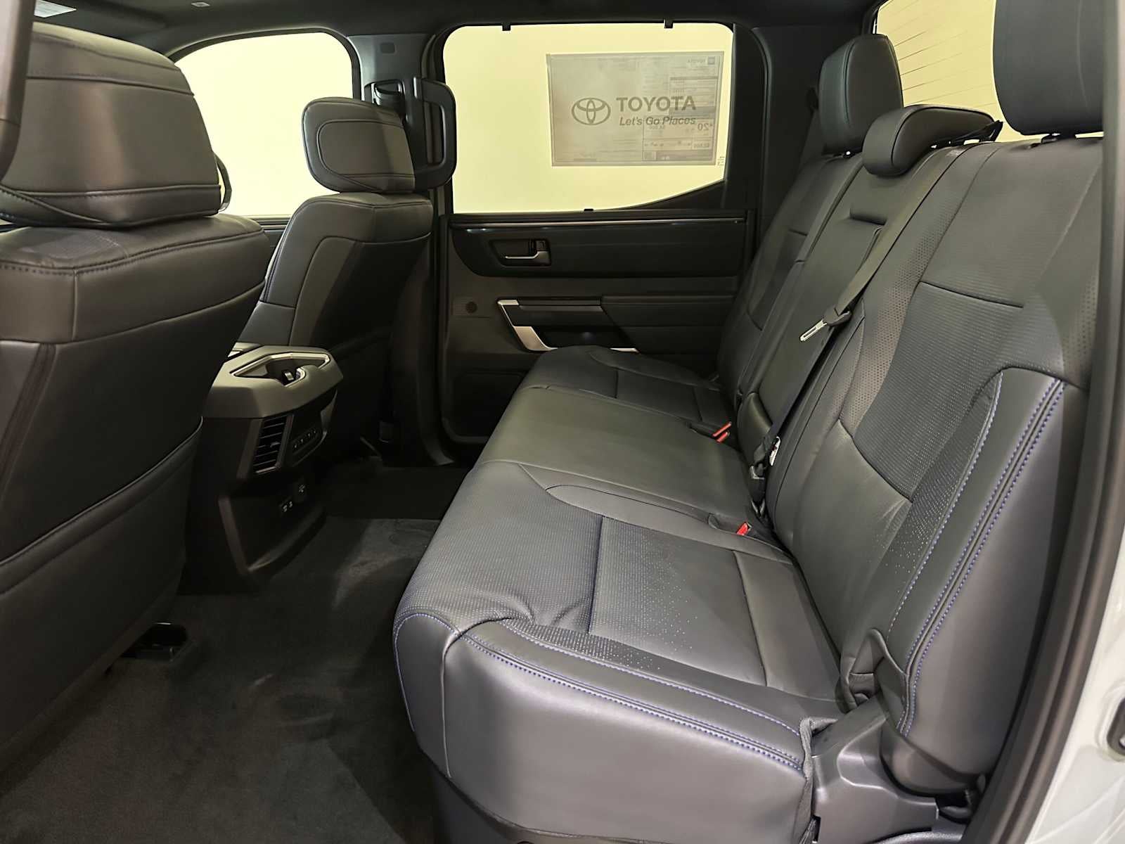 2026 Toyota Tundra i-FORCE MAX Platinum i-FORCE MAX