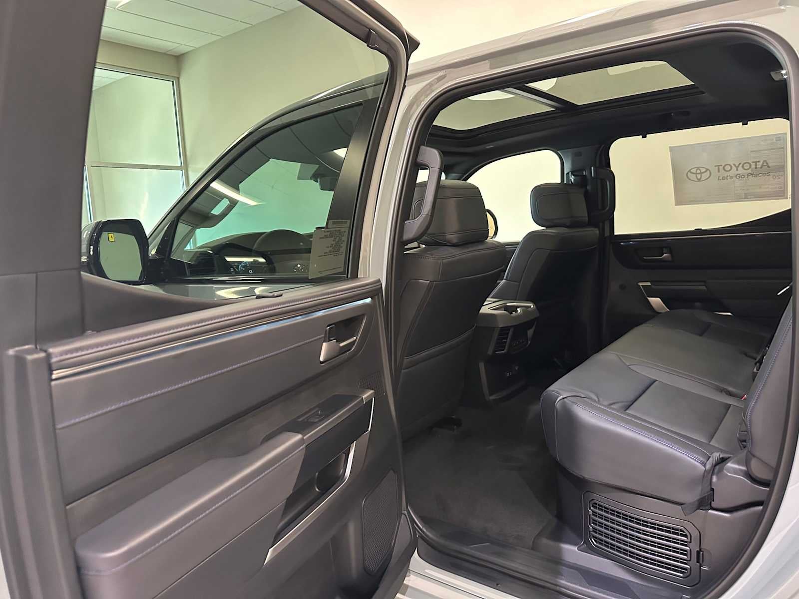 2026 Toyota Tundra i-FORCE MAX Platinum i-FORCE MAX