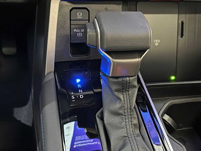 2026 Toyota Tundra i-FORCE MAX Platinum i-FORCE MAX