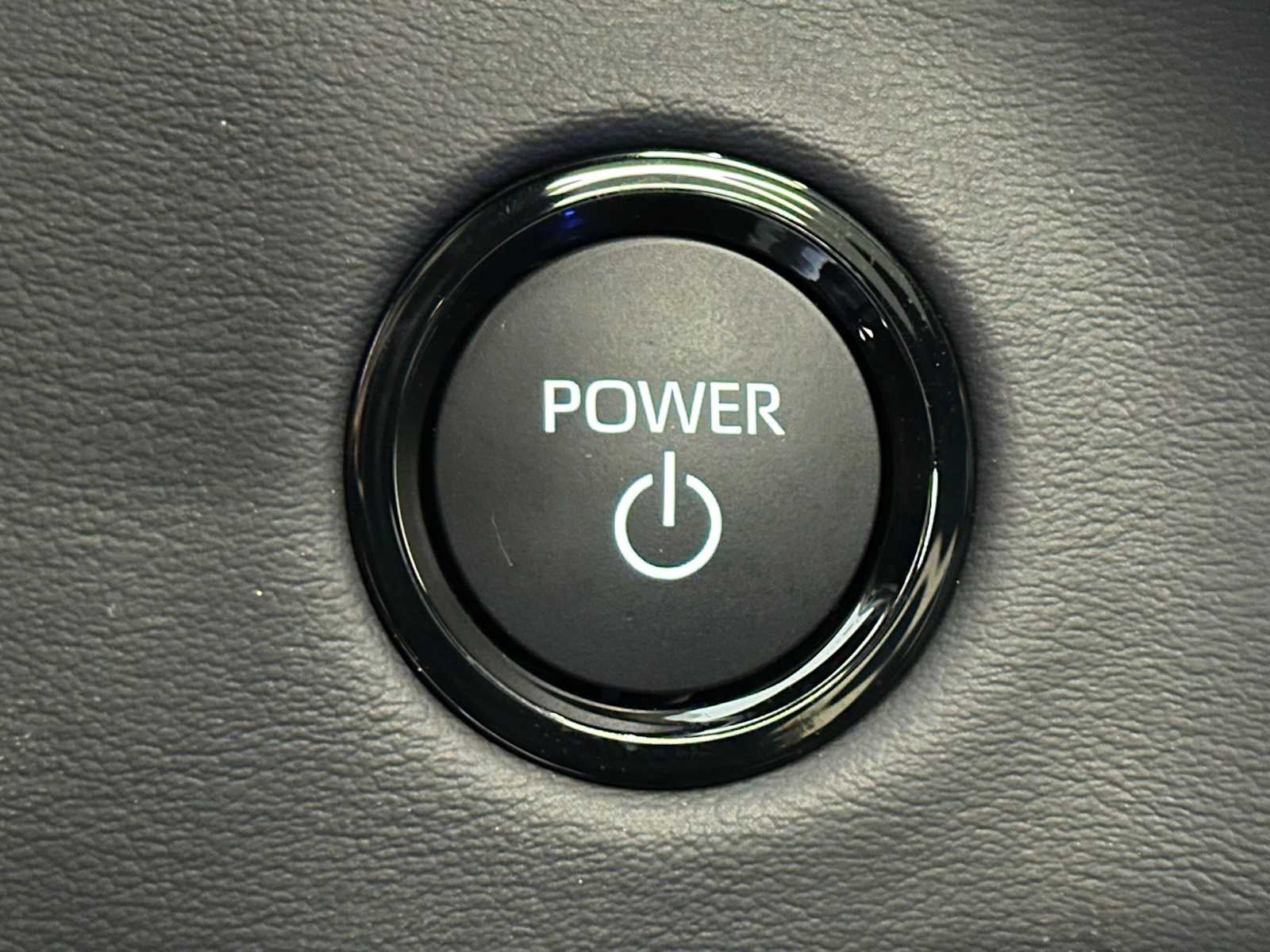 2026 Toyota Tundra i-FORCE MAX Platinum i-FORCE MAX