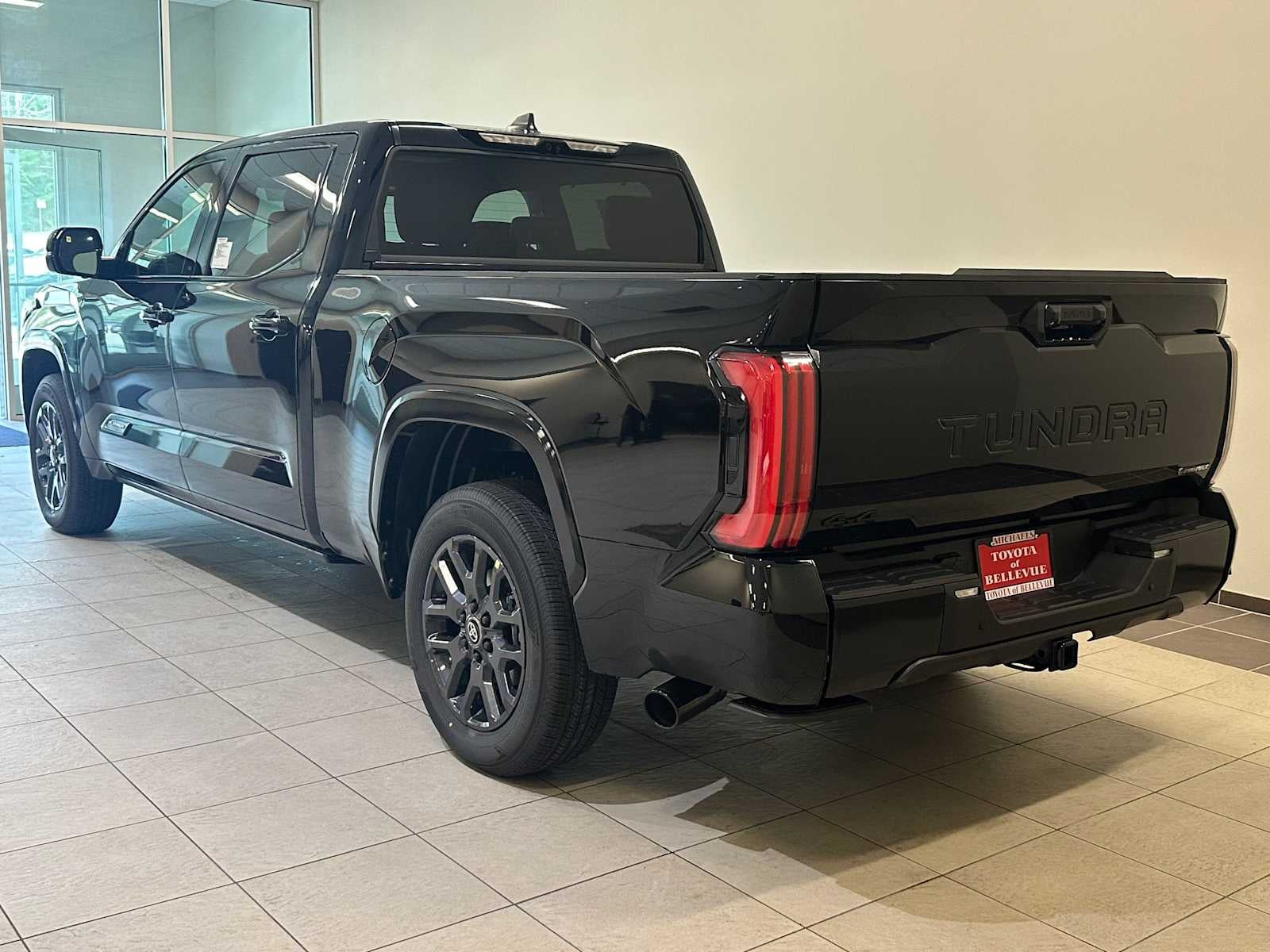 2026 Toyota Tundra i-FORCE MAX Platinum i-FORCE MAX