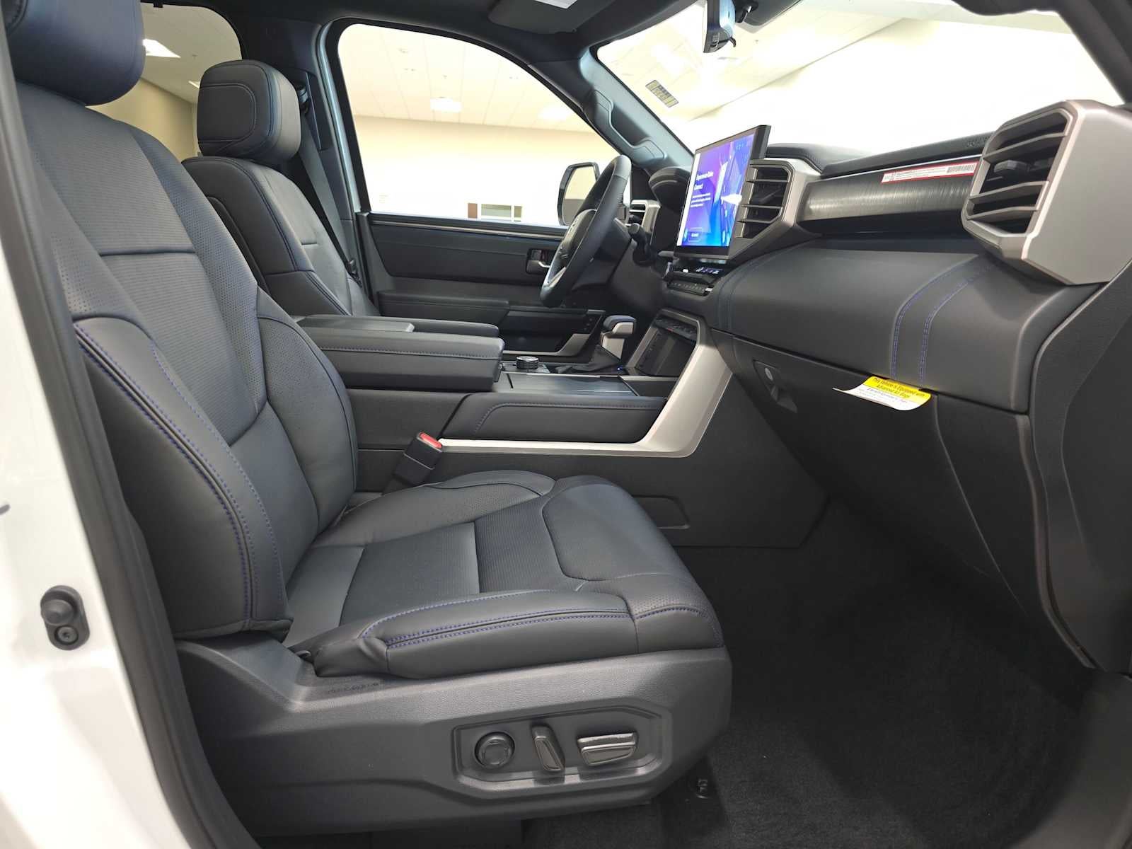 2026 Toyota Tundra i-FORCE MAX Platinum i-FORCE MAX