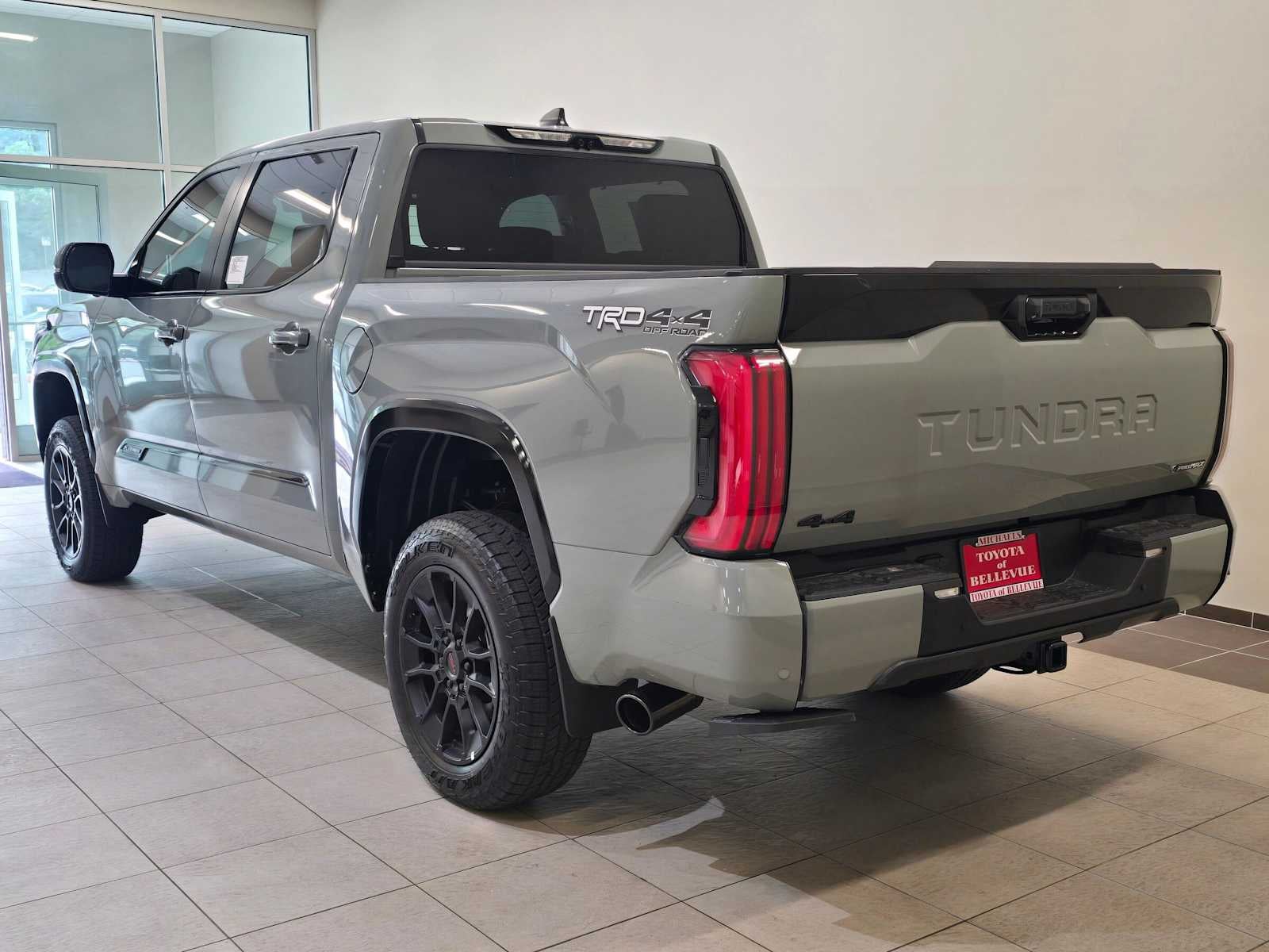 2026 Toyota Tundra i-FORCE MAX Platinum i-FORCE MAX
