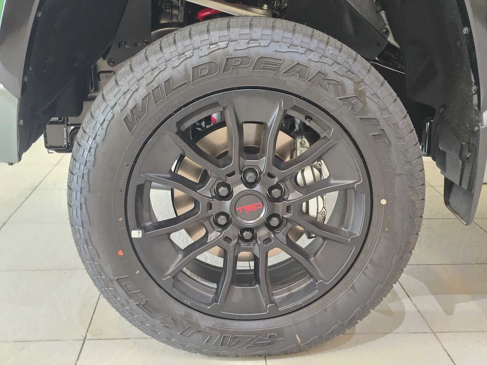 2026 Toyota Tundra i-FORCE MAX Platinum i-FORCE MAX