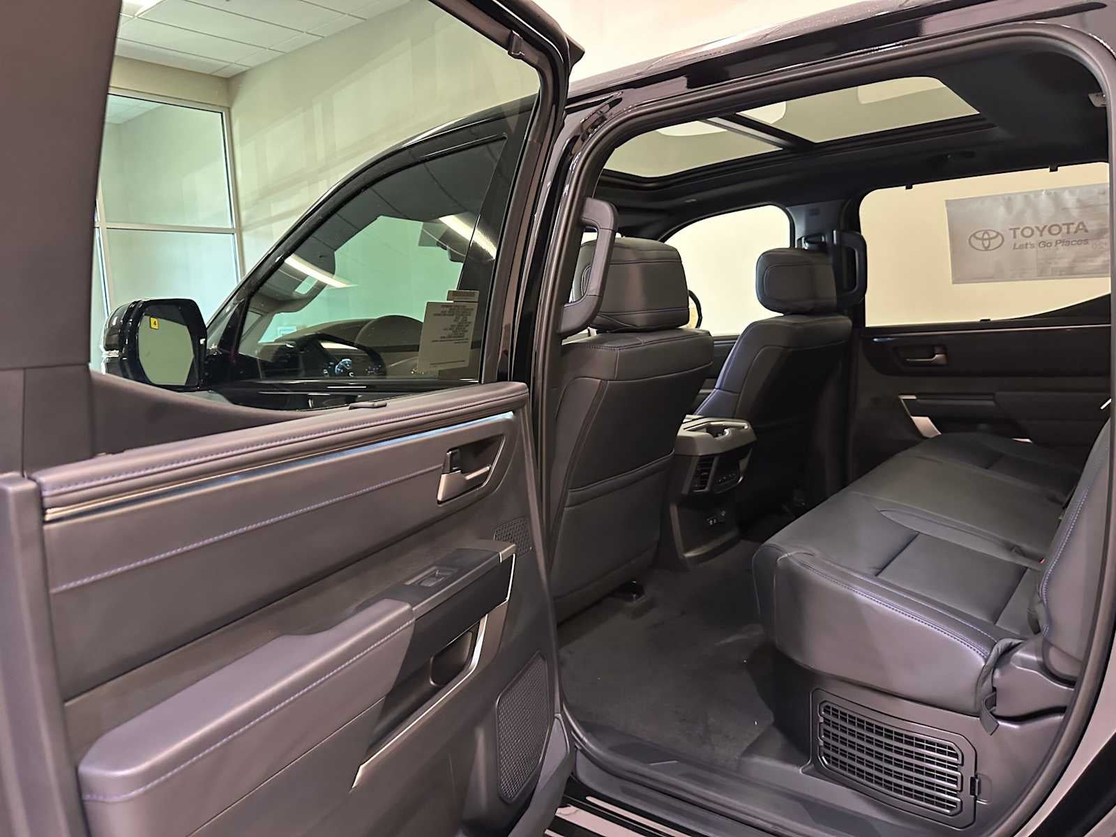 2026 Toyota Tundra i-FORCE MAX Platinum i-FORCE MAX