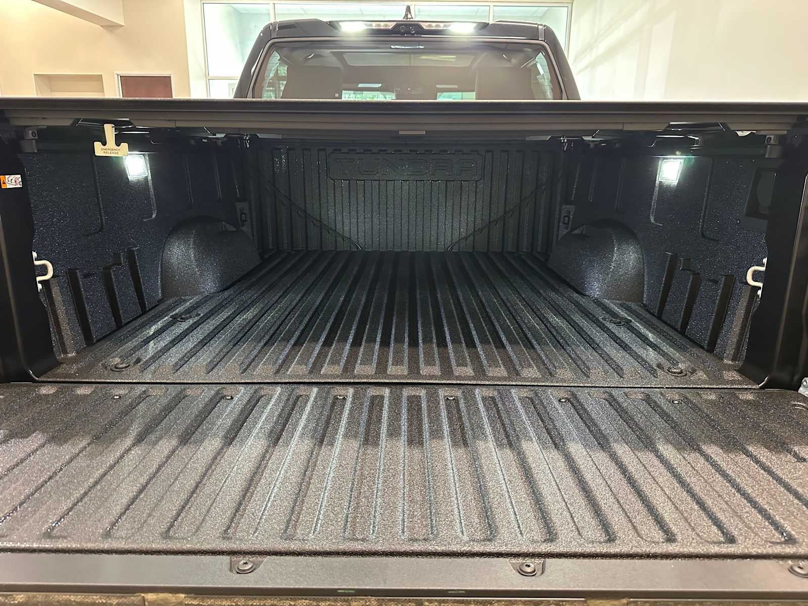 2026 Toyota Tundra i-FORCE MAX Platinum i-FORCE MAX