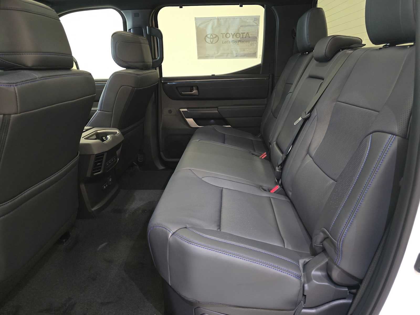 2026 Toyota Tundra i-FORCE MAX Platinum i-FORCE MAX