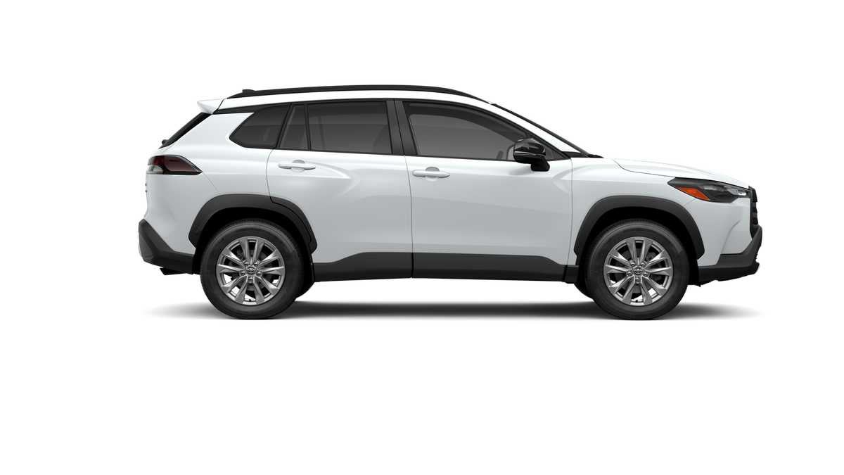 2026 Toyota Corolla Cross LE