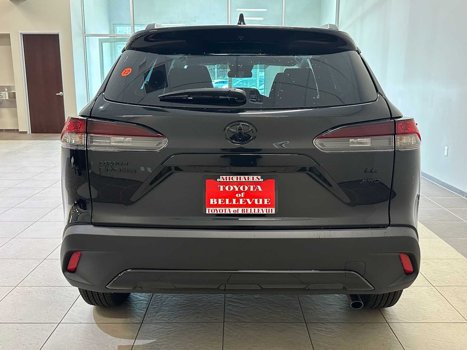 2026 Toyota Corolla Cross LE