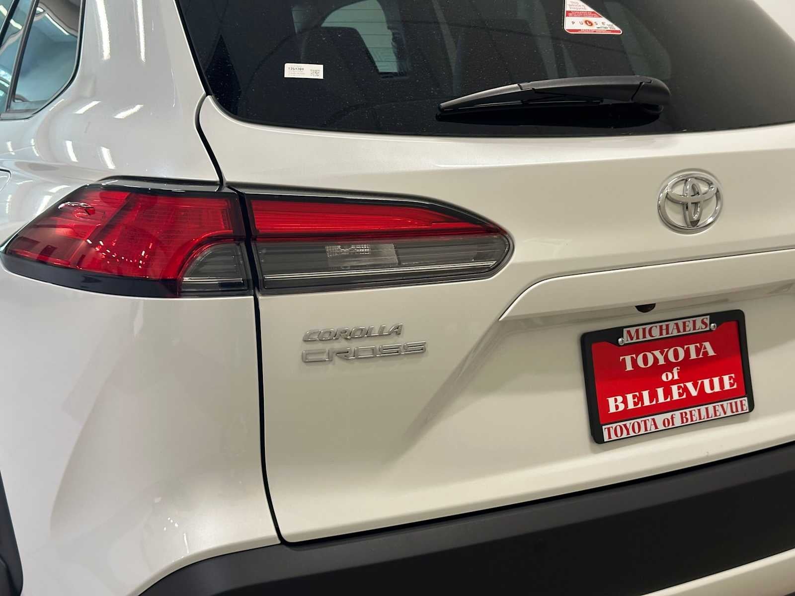 2026 Toyota Corolla Cross XLE