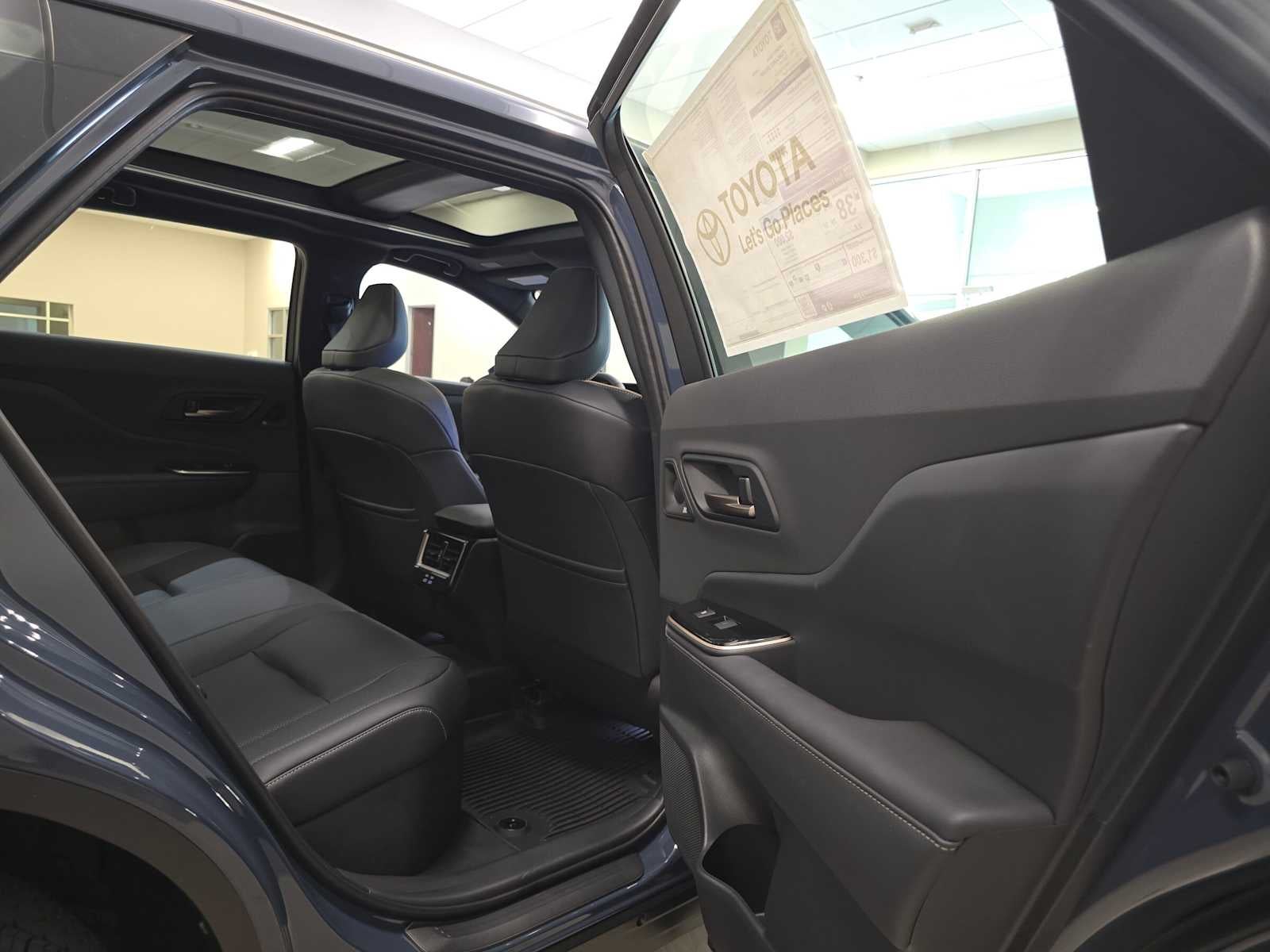2026 Toyota Toyota Crown Signia Limited