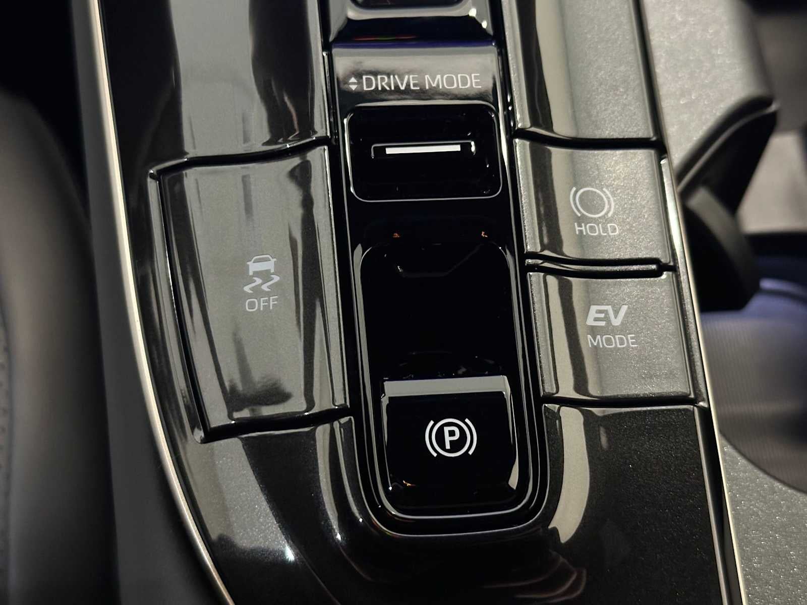 2026 Toyota Crown Signia Limited