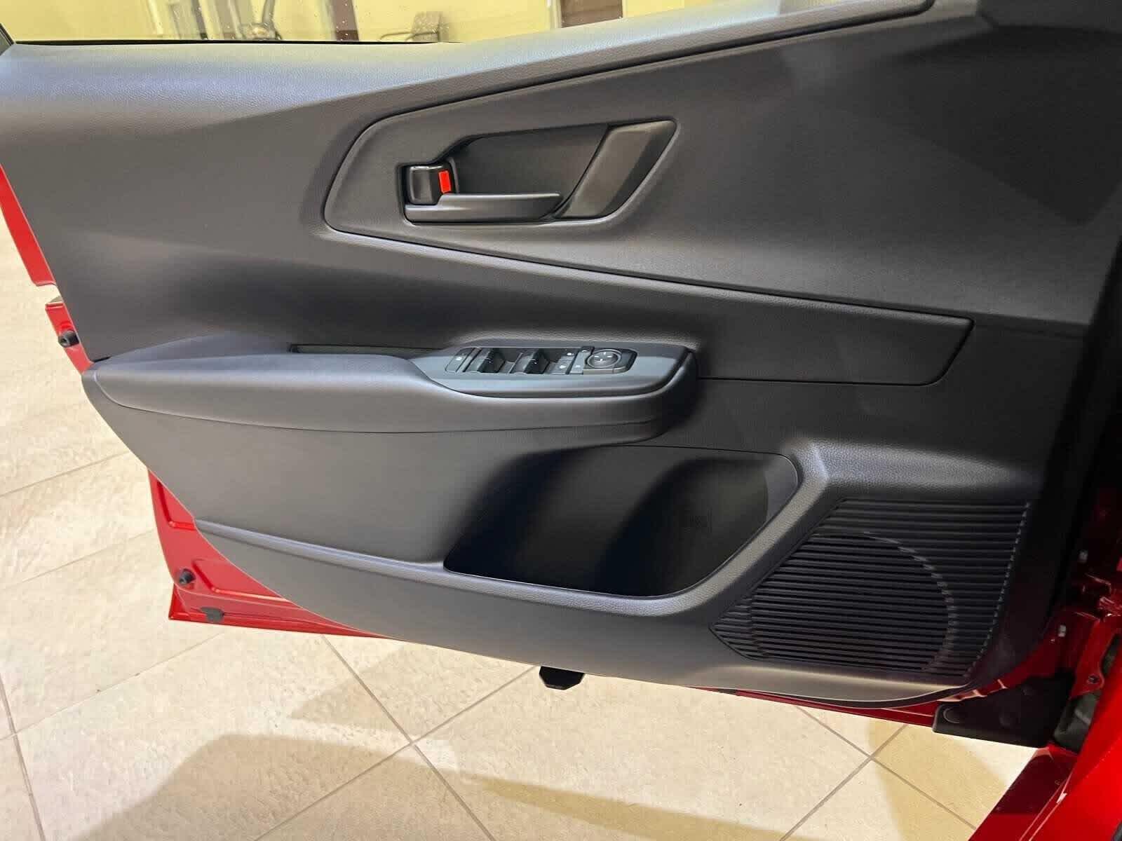 2026 Toyota Prius Plug-in Hybrid SE - Photo 17