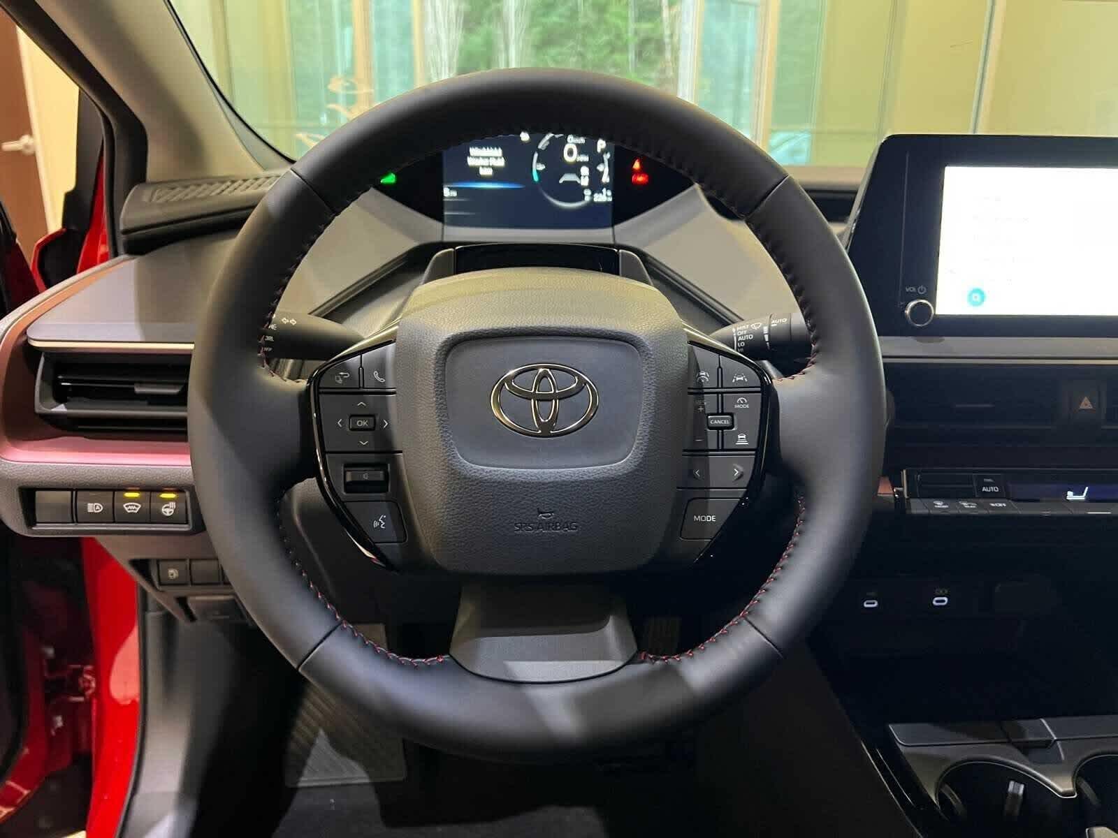 2026 Toyota Prius Plug-in Hybrid SE - Photo 19